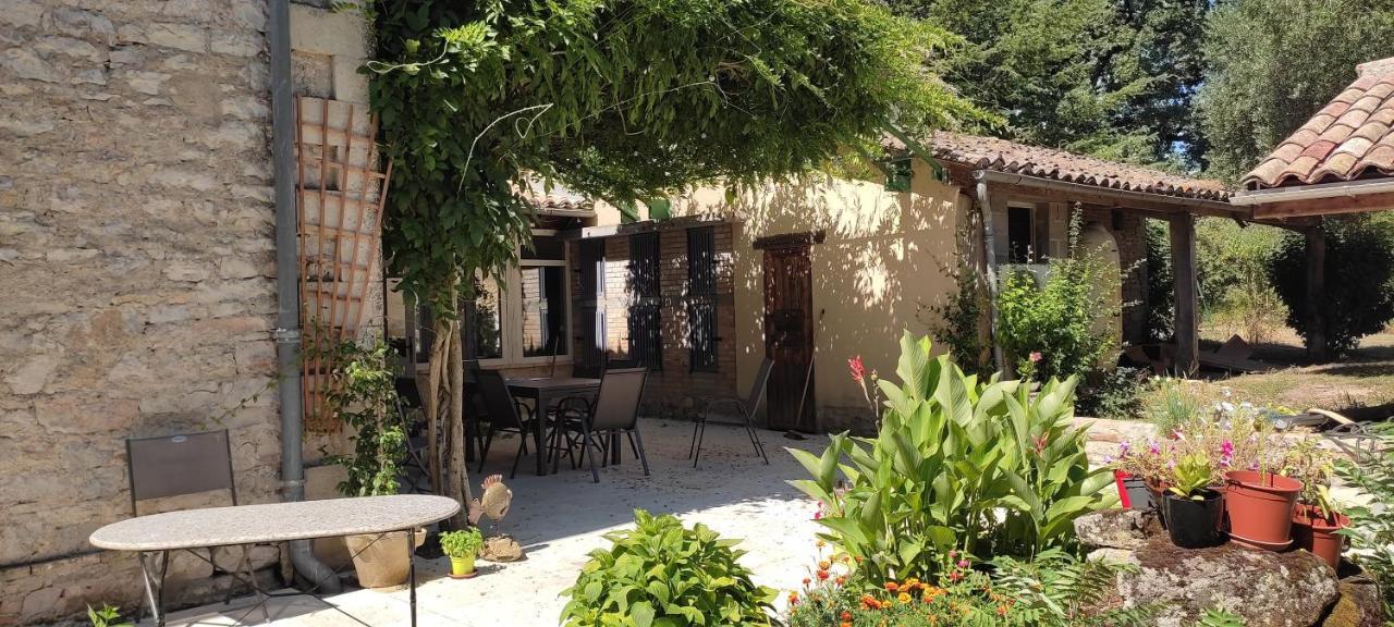 مبيت وإفطار Puygaillard-de-Quercy Domaine Les Garrigues المظهر الخارجي الصورة